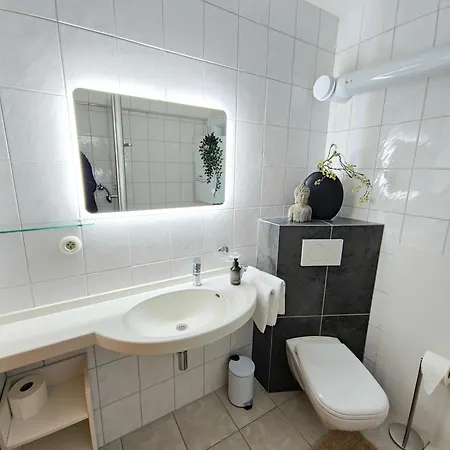 App Saar - 2,5 Zi - Uninaehe Apartment Saarbruecken Exterior photo